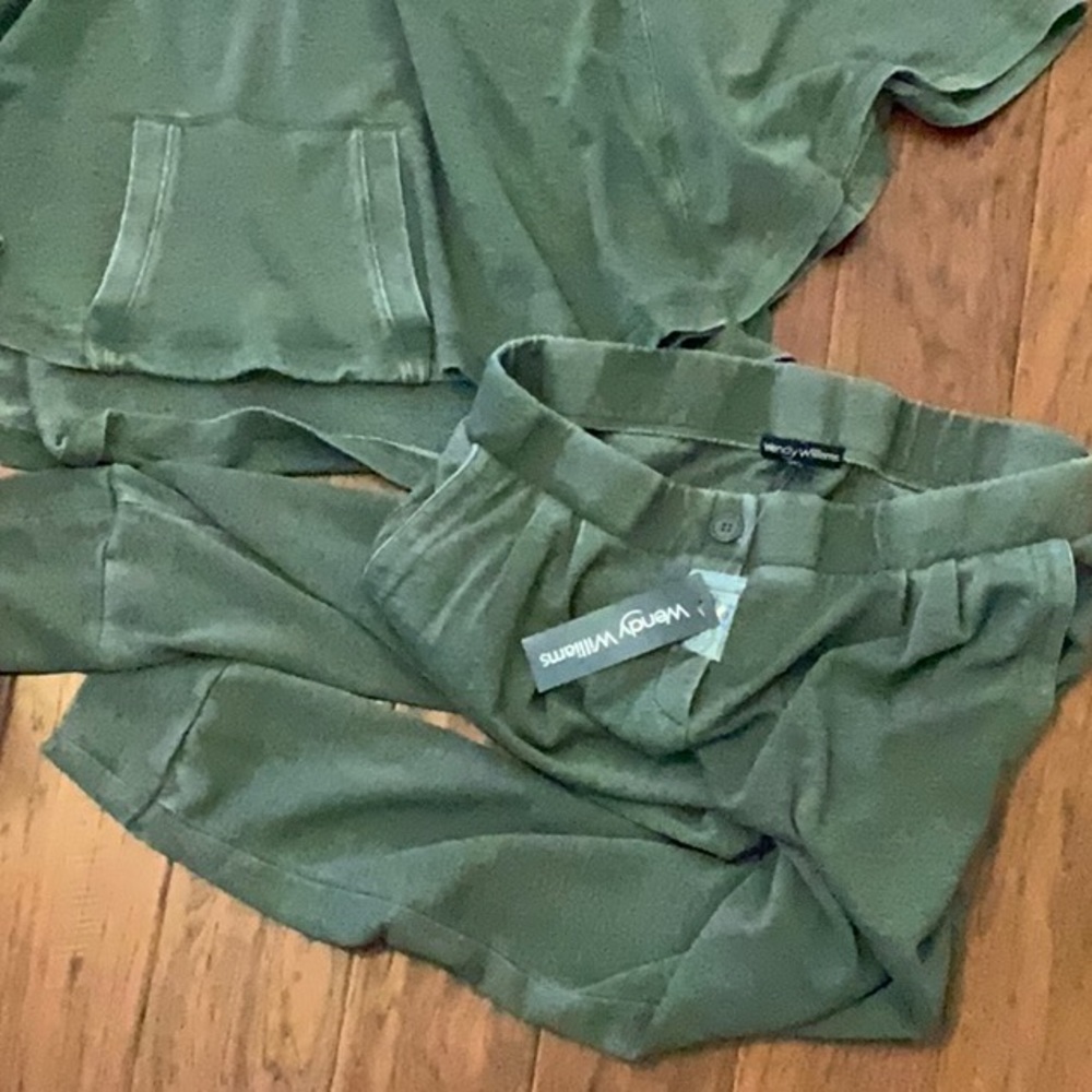 Jogger pants, sage green.